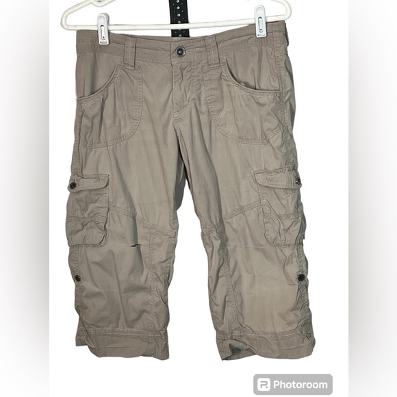 Kuhl Imperfection Tan Cargo Capris Oversized Sz 4 - Picture 1 of 7